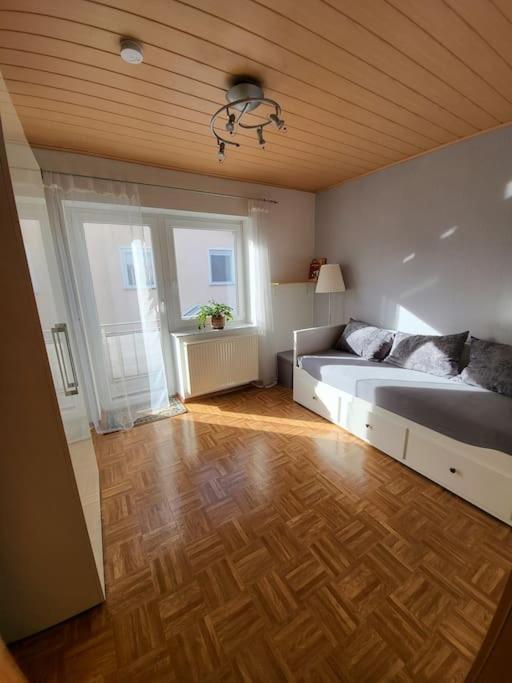 Schoene Wohnung Mit Eigenem Eingang Und Parkplatz Fulda Exteriér fotografie